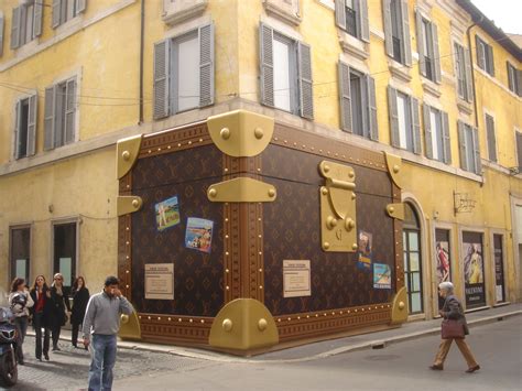 louis vuitton in rome.